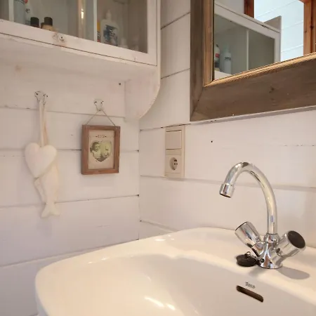 Relaxing Chalet In Dochamps With Swimming Pool And Terrace Alpesi faház *